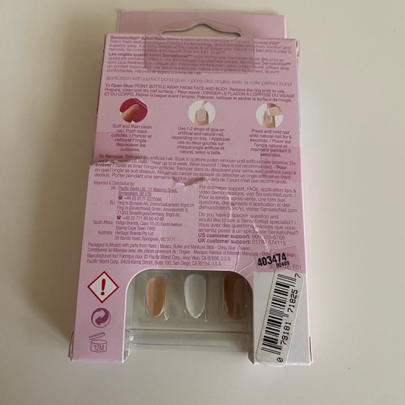 BNIB 24 Press on Nails Winter Designs - Picture 3 of 3